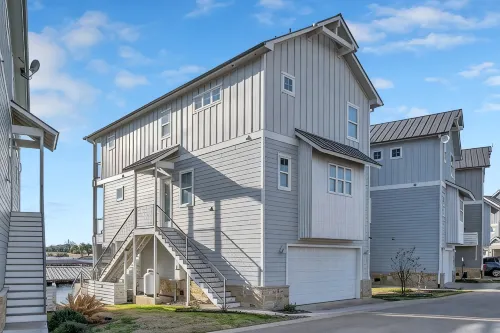 Reel Oasis, family-friendly, pet friendly, pool, boat slip, golf and on lake LBJ - 私人泳池