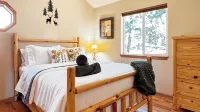 HotTub / Coffee Bar / GameRoom / Indoor Fireplace / Views / Quiet / Washer Dryer