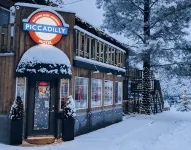 Piccadilly Motel - Motels