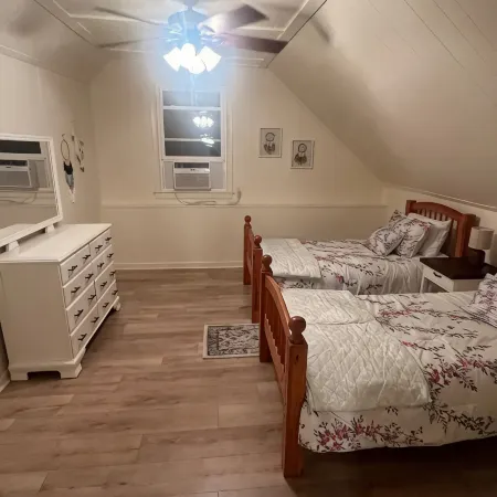 Farm house without the work. Enjoy the fresh air and the star gazing at night.