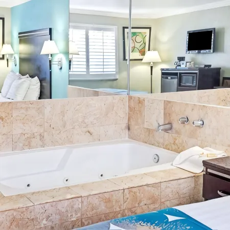 Cabana Inn & Suites