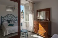 Casa Colomba in Vernazza Cinque Terre private apartment terrace with sea view