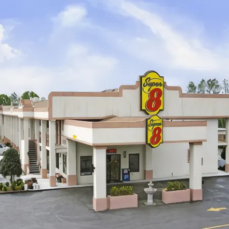Super 8 by Wyndham Stockbridge