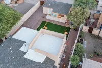 Sam Hughes Bungalows - B - Walkable to the University of Arizona, Large Backyard - Apartments