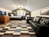 Enjoy this Private & Centrally Located 2 bed/2 bath Loft