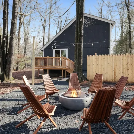 Cute Modern Poconos Cabin! Hot Tub, Fire Pit