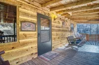 Private - Spacious- Creek Lined Cabin - Wifi