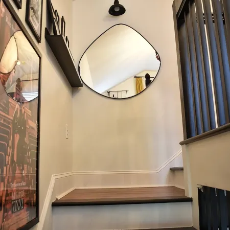 TINY WONDER guesthouse near town square