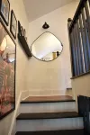 TINY WONDER guesthouse near town square - 4성급