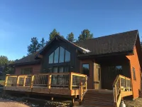 Newer Modern Lodge! Central Black Hills, 4 Bdrms/2 Baths-15 Min. to Mt. Rushmore - Boutique