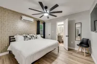 5BR/3BA walking distance to UNT with covered patio - 4-Star