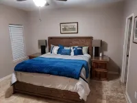 Great get a way--8 acres and pond, firepit peace and quiet - Wi-Fi