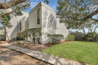 Driftwood Beach adjacent, off season rate, 20% off week, BEACH FRONT! - Villas