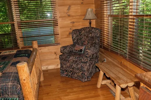 Bearadise Cabin on 300+ ft of Brasstown Creek: Near John C. Campbell Folk School - Alppimaja