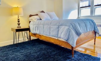Modern Farm House…minutes to Okemo; 2 King beds!