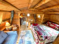 Log Cabin with Hot Tub Overlooking Rock Creek and Beartooth Mountains - Chalets