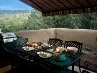 Private Luxury Mountain View Retreat Just  12 Minutes from the Santa Fe Plaza. - Mountain view