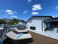 Waterfront Fort Lauderdale House with Heated-pool -  3 Bedrooms 1.5 bathrooms - 4성급