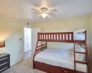 Stylish & Remodeled - Walk to Fresno State Stadium - Balcony
