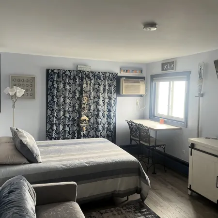 The Great Escape II. Newly renovated and beautiful Unit on Hampton Beach.