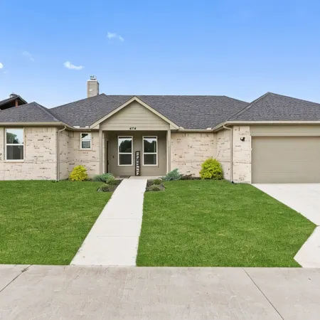 New! Cozy Luxe Rockwall Retreat Minutes to Lakes, Downtown & Shops!