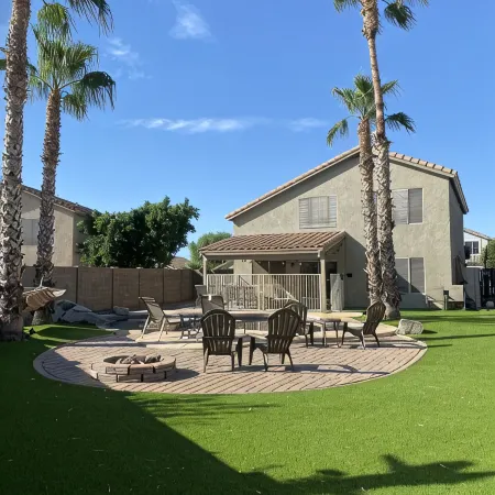 Cozy getaway home w/ POOL and GREAT location!