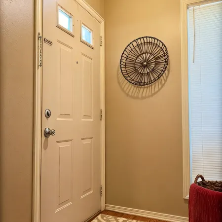 Cozy 2 bedroom 2 bath duplex near UT Tyler!