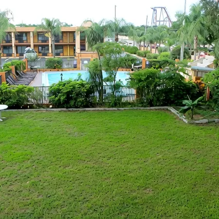 Tampa Inn Near Busch Gardens