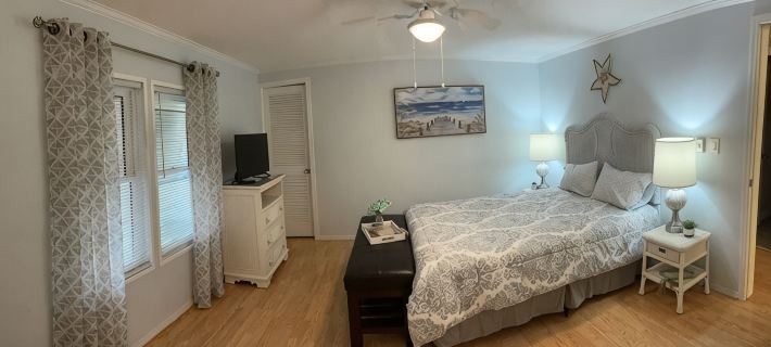 3 Bedroom House That Sleeps 9 Located in Oceanside Village, Surfside Beach Hotels in Surfside Beach