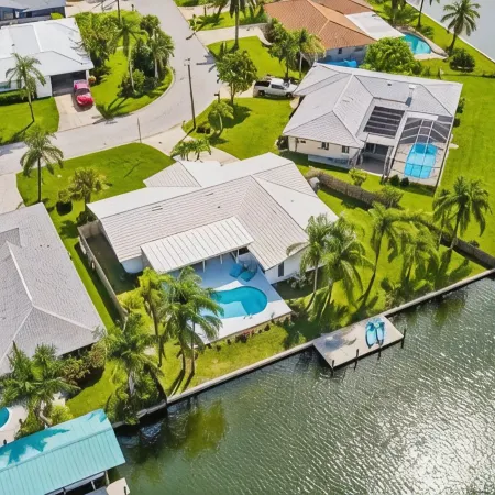 Cocoa Beach Coral Retreat waterfront 3 BR /2.5 BA