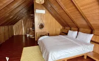 Vany Villa Balige - balcony