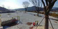 The Hill Glamping - parking