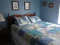 "Longview": FLX Lakefront Cottage w/Beachfront, Dock & Complimentary FLX Wine! - Wifi