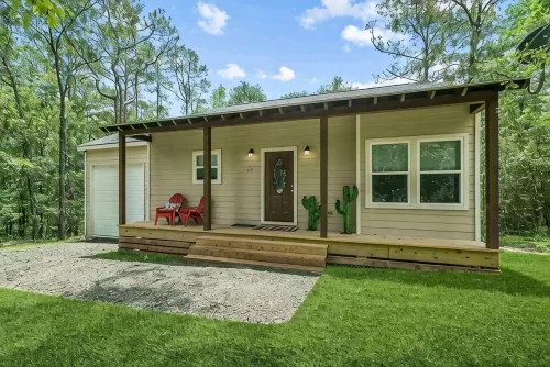 Cozy Cottage in Rayburn Country-Pet Friendly-King Suite/Pool Table! Sleeps 10 - de charme