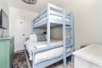 Family Paradise, Oceanfront Complex Amenities Galore - 2성급