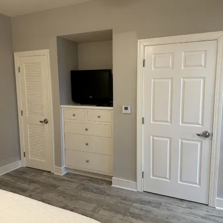 Cozy beach condo with many amenities for fun and relaxation conveniently located