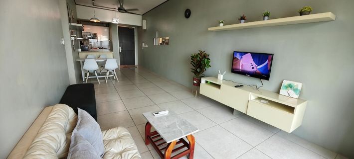 Modern Comfy Suite Room-9Pax by Moowin Hotels in Perai