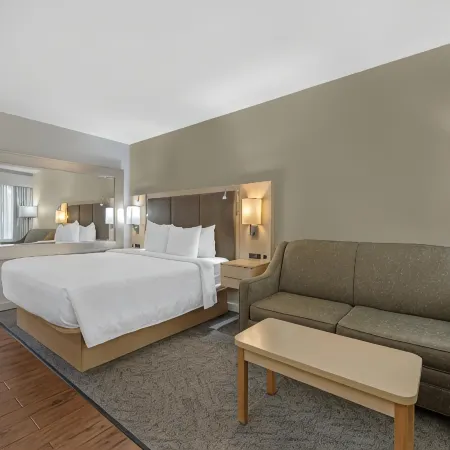 Best Western Plus South Coast Inn