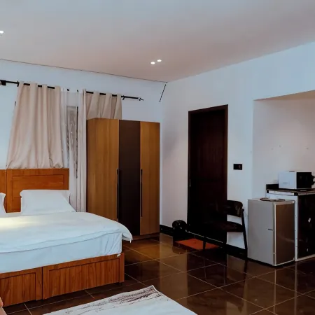 Eden Lodge Bo City