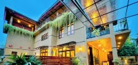 Edward's airport guest in Negombo located 2.1  mile from Colombo Bandaranaike International Airport - Pensions