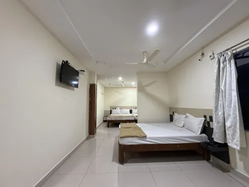 Bhanu Residency - Lodges
