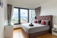 218 Tropicana 3 BR 2 carparks Georgetown 10pax - 3-Star