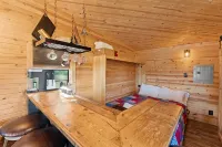 Cowboy Saloon Cabin - Wi-Fi