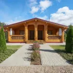 Hotel Burzhuj