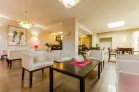 Don Juan Hotels in Granada