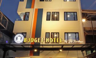 Budget Hotel by the Harbour