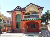 The River House - Loft Unit - Vigan Hotel di San Vicente