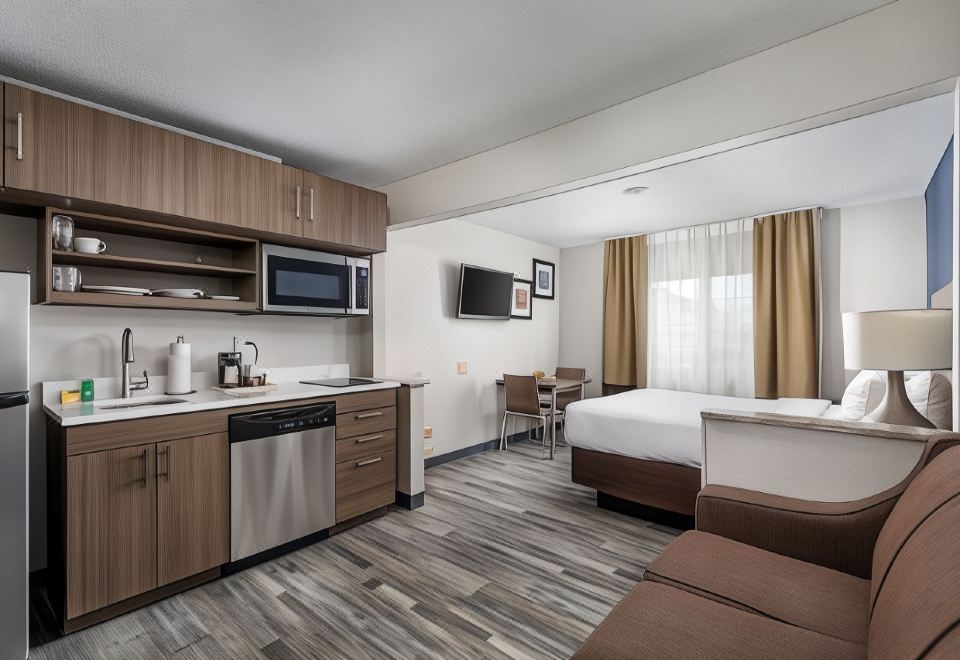 MainStay Suites Joliet I-55 - Housity