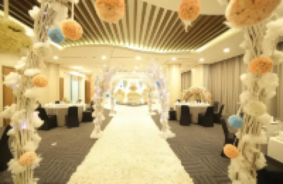 Ozone Hotel Pantai Indah Kapuk