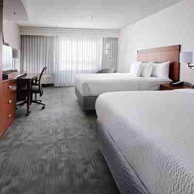 Courtyard Houston Pearland Rooms